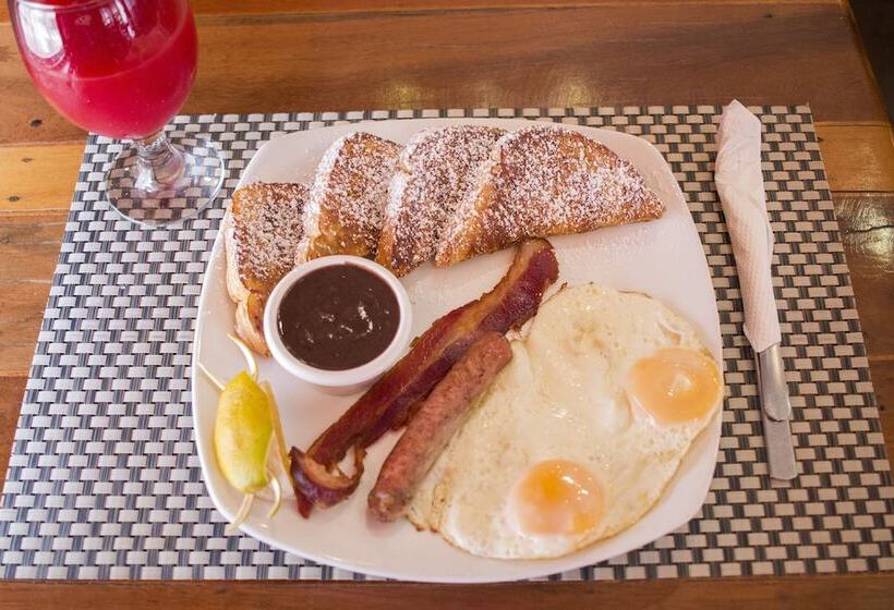 فندق De La Fuente