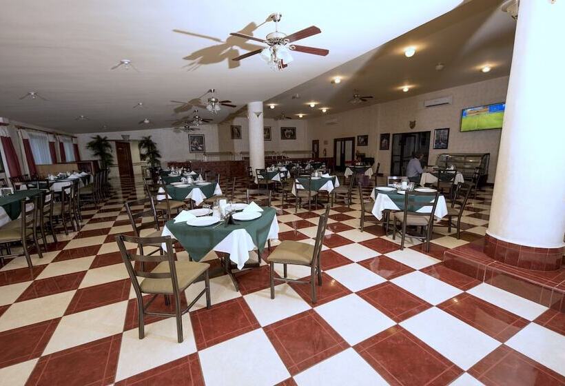 فندق Fiesta Mexicana