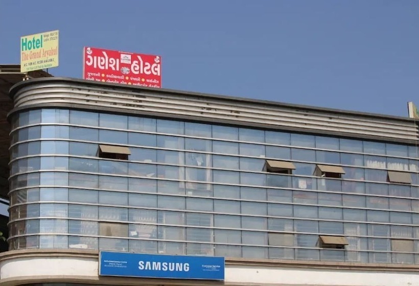 호텔 Ganesh Banquet Dining And