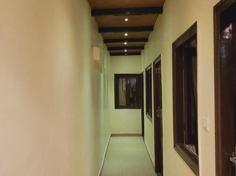 Grg Hotel Hidden Chalet Mall Road Nainital