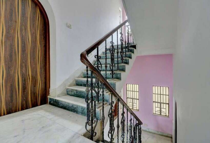 Hotel Goroomgo Woodstock Homestay