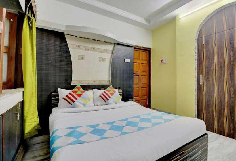 Hotel Goroomgo Woodstock Homestay