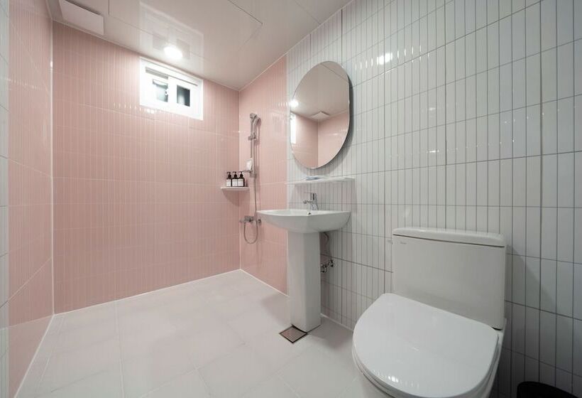 Object Aank Hotel Gumi