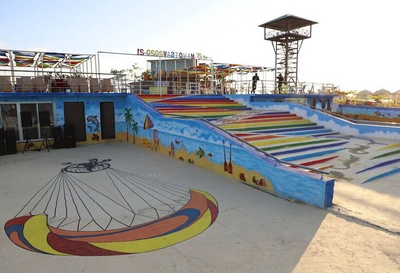 בית מלון כפרי Hanuwantiya Tent City Jal Mahotsav