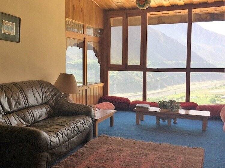 Hotel Hindukush Heights