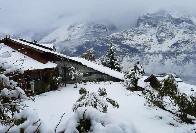 Hotel Hindukush Heights