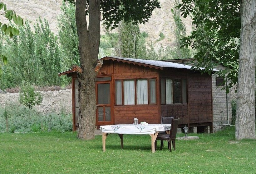 Hotel Hindukush Heights