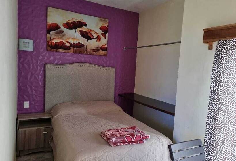 فندق Hostal Quinta Real Del Valle