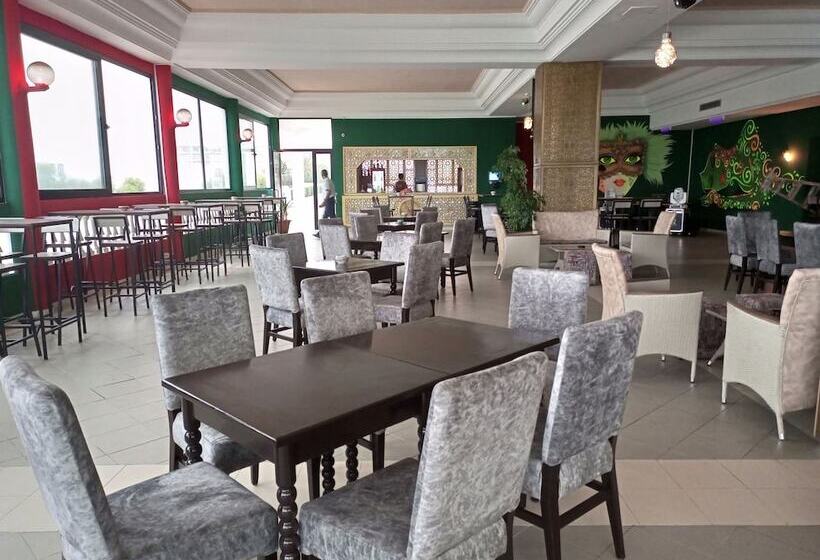 Отель Hôtel Résidence El Fatimi