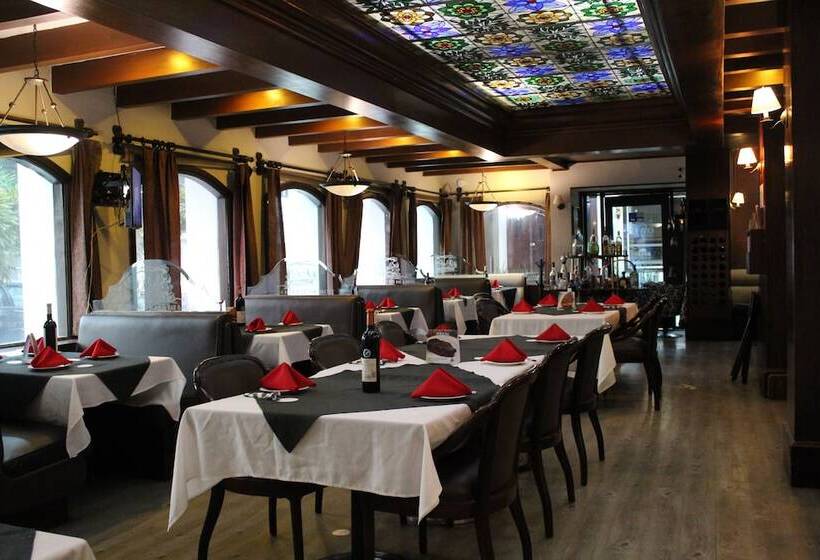 בית מלון כפרי Wyndham Garden Los Mochis Plaza Inn