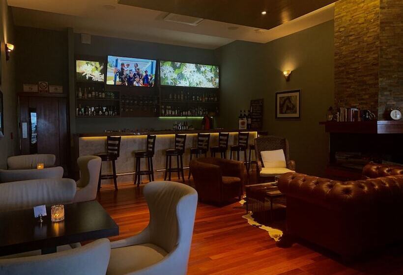 Отель Los Brezos Boutique