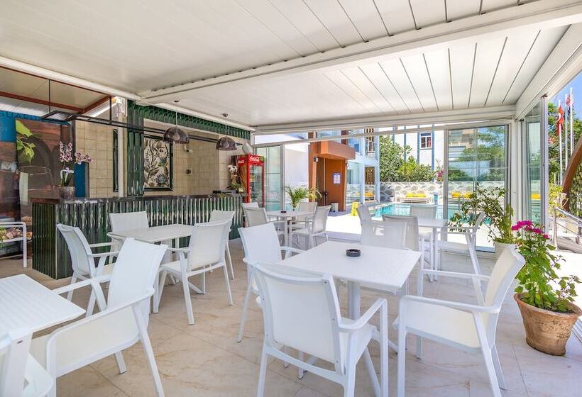 فندق Princess Kinli Suites