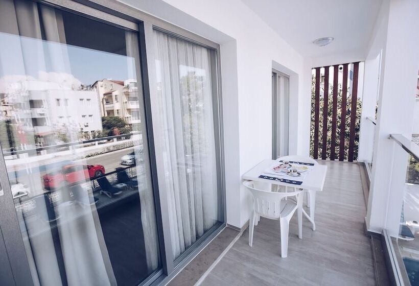 فندق Princess Kinli Suites