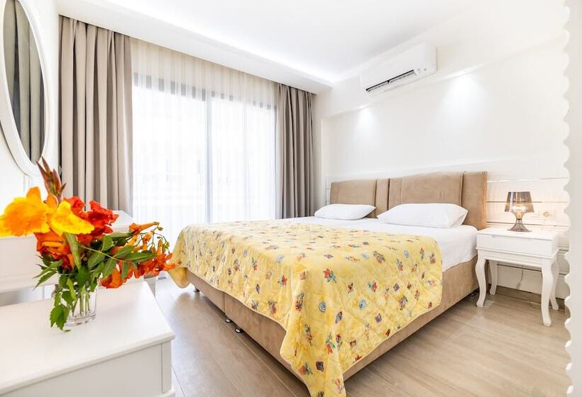 فندق Princess Kinli Suites