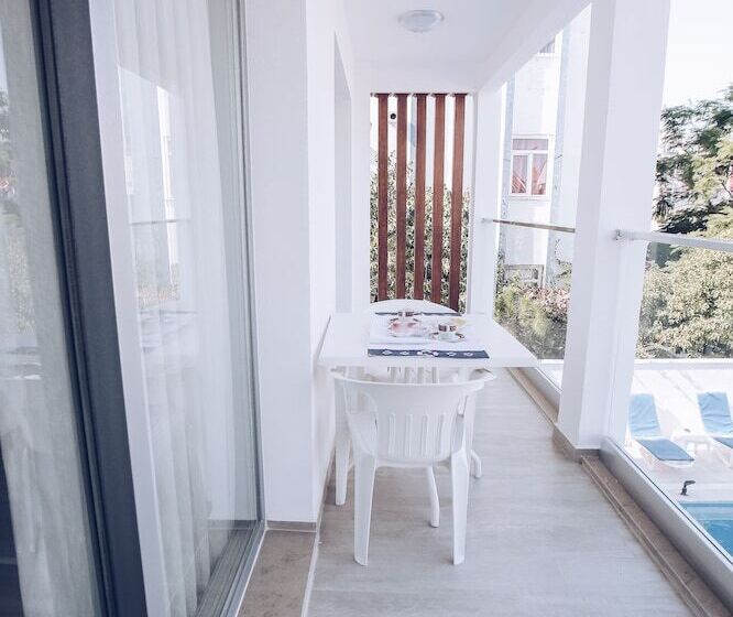 فندق Princess Kinli Suites