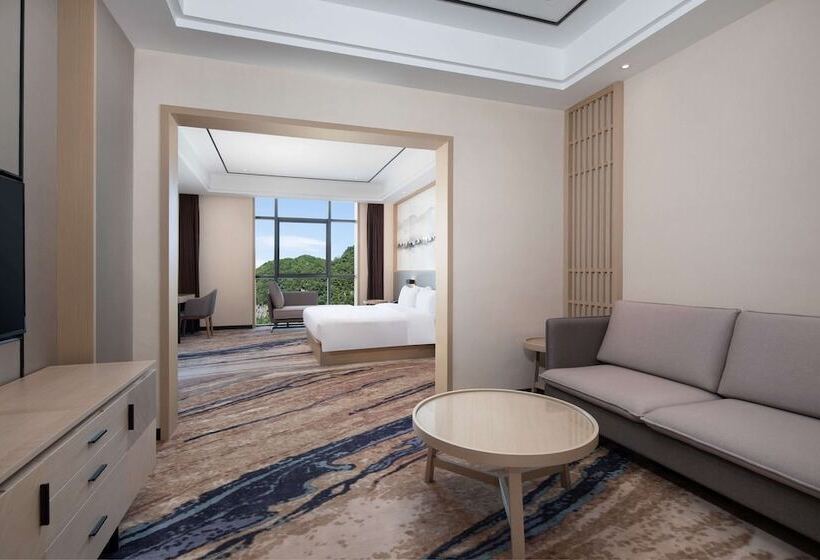 فندق Ramada By Wyndham Guangyuan Zengjiashan Resort