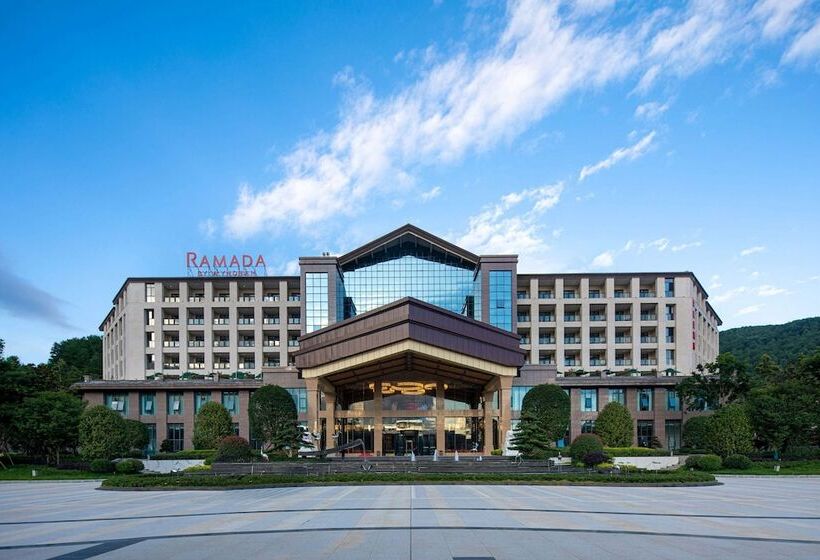 酒店 Ramada By Wyndham Guangyuan Zengjiashan Resort