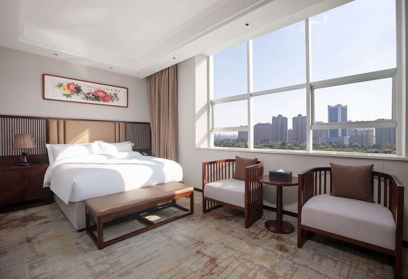 בית מלון כפרי Ramada Encore By Wyndham Linqu Downtown