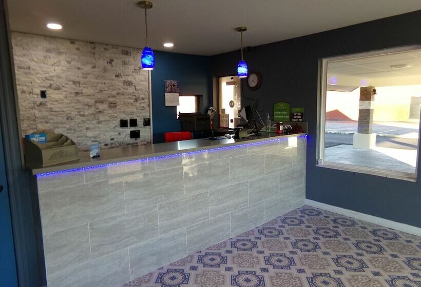 בית מלון כפרי Regal Inn