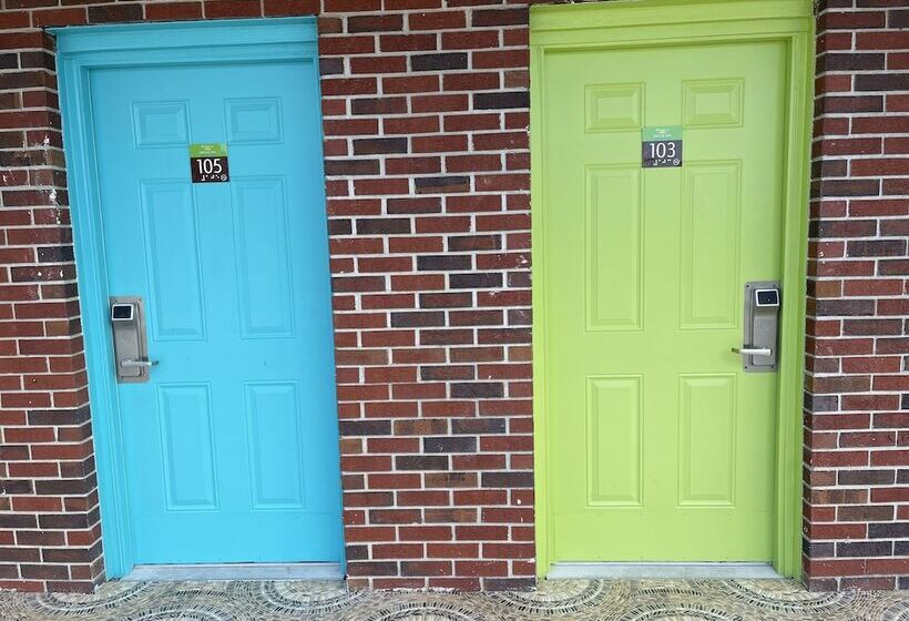 בית מלון כפרי Regal Inn