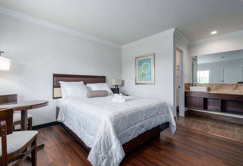 בית מלון כפרי Crewe Boutique Inn