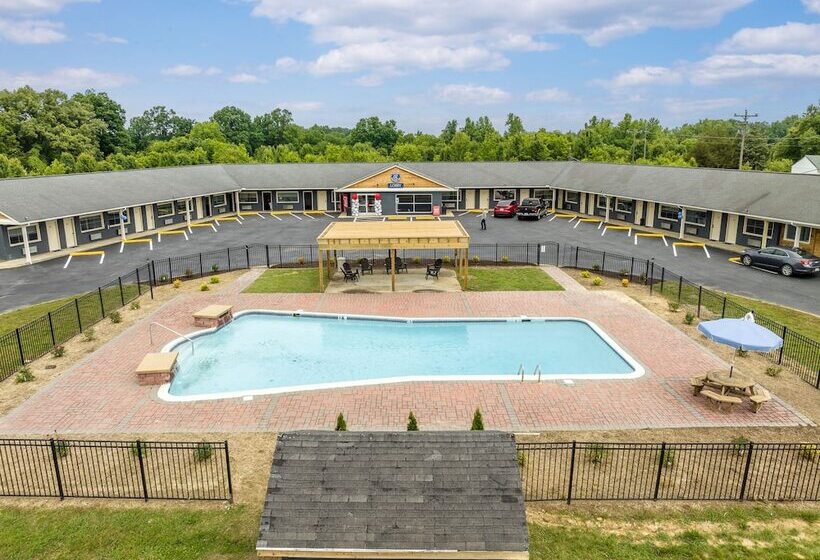 فندق Crewe Boutique Inn