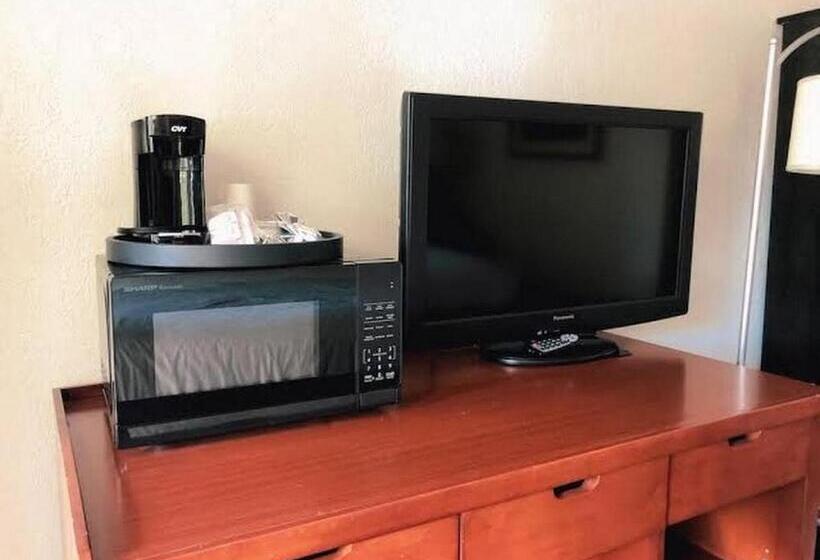 فندق Super 8 By Wyndham San Jose Airport