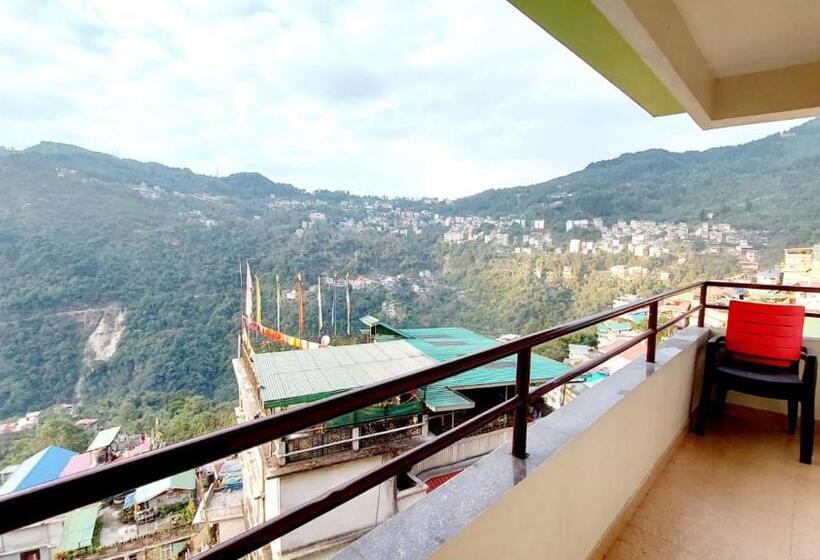 호텔 The Parasol Inn Sikkim