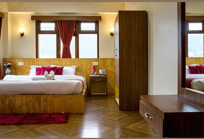 Отель The Parasol Inn Sikkim