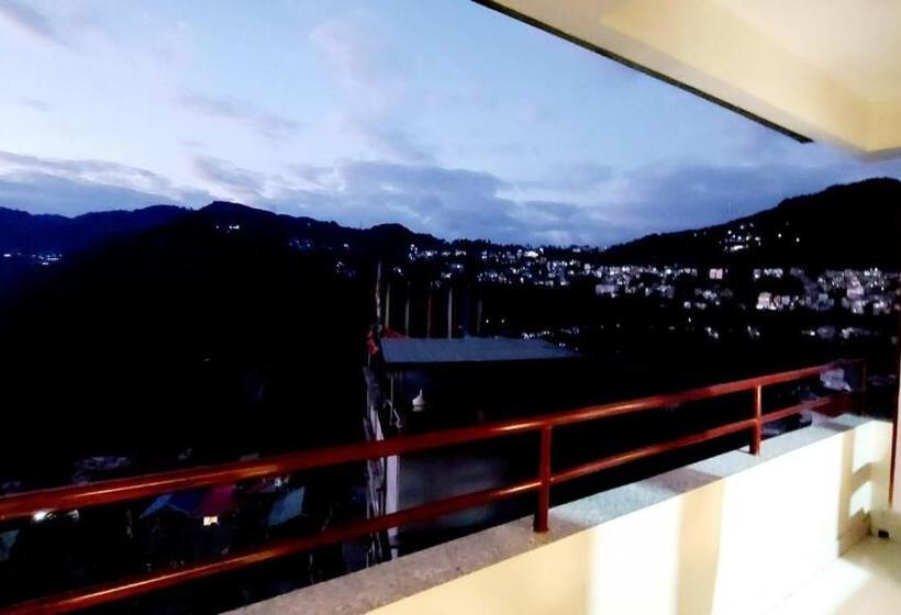 호텔 The Parasol Inn Sikkim