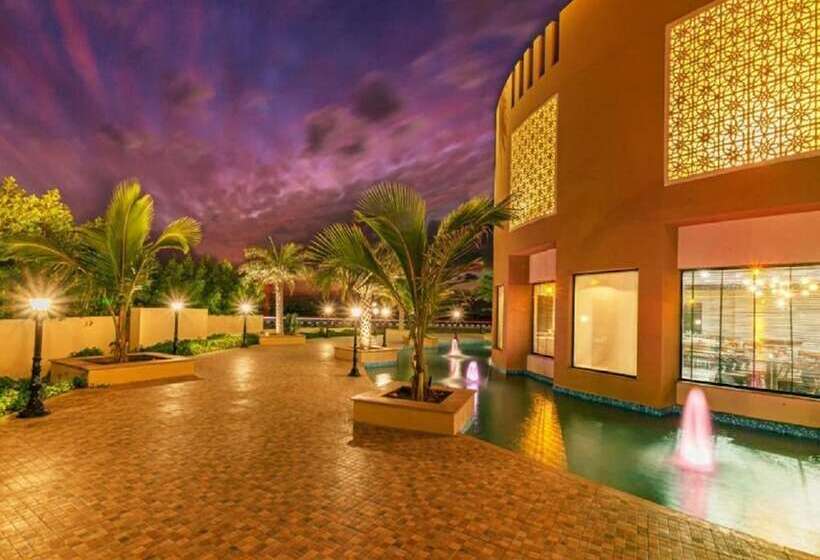 호텔 The Sky Imperial Bapu’s Resort