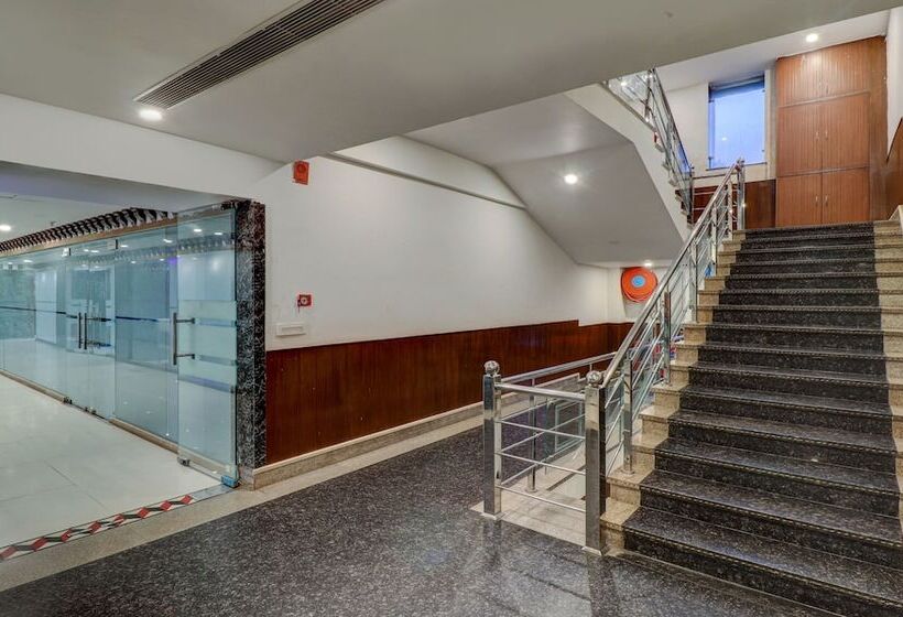 Отель Treebo Premium Pearl Avenue