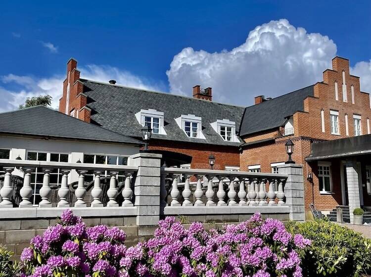 호텔 Villa Brunnby