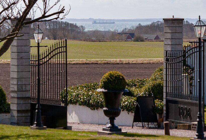 호텔 Villa Brunnby