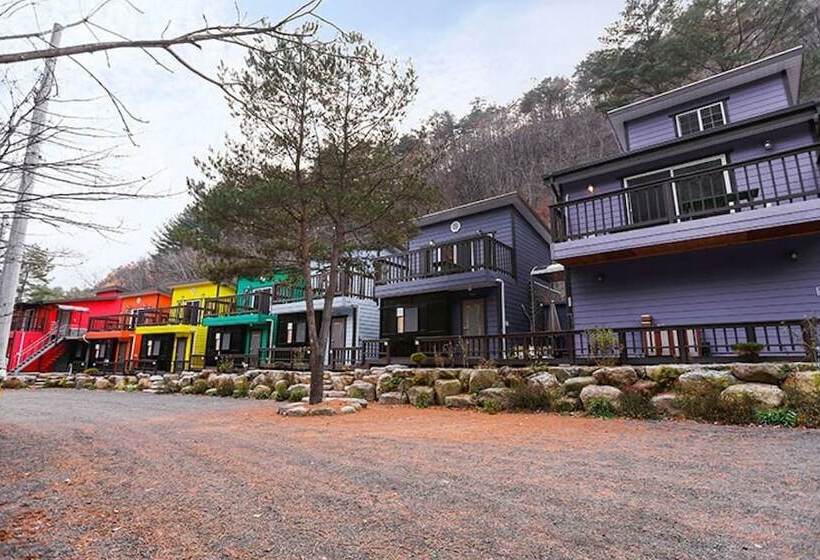 Inje Baekdam Rainbow Pension
