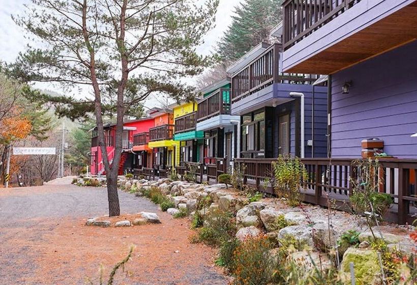 Inje Baekdam Rainbow Pension