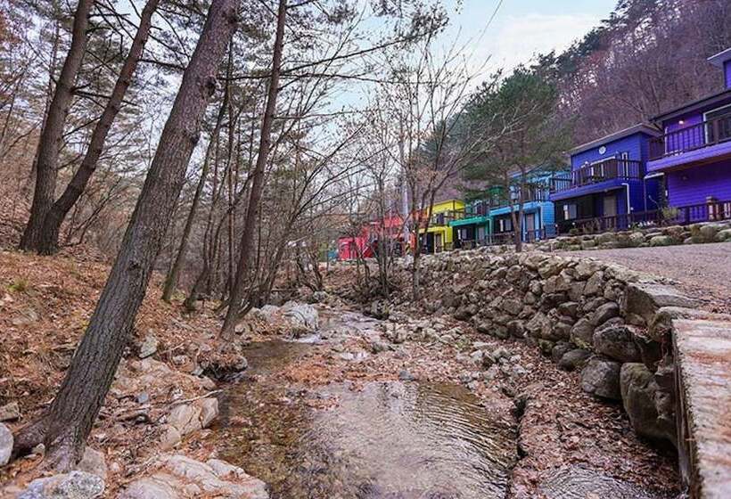 Inje Baekdam Rainbow Pension