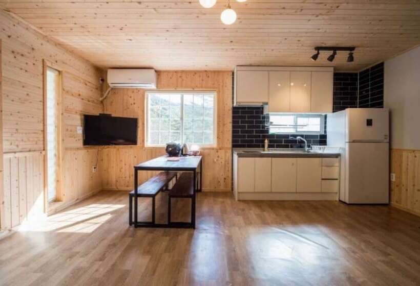 Inje Baekdam Rainbow Pension