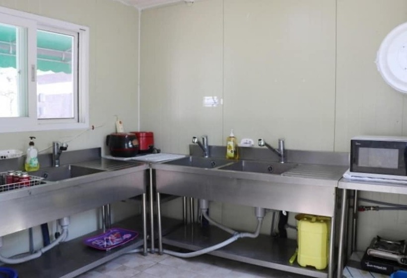 Jecheon Hilark Glamping Pension