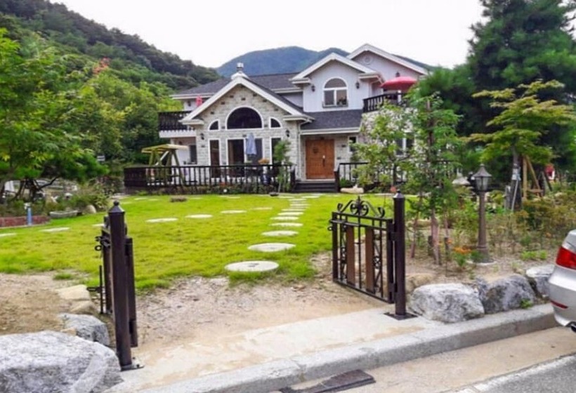Jecheon Venezia Pension