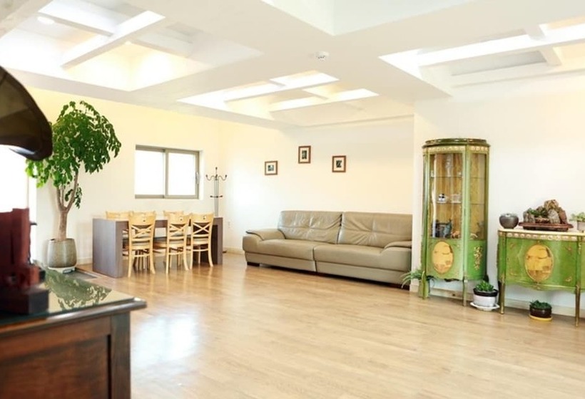 Jeongeup Brahms Pension A