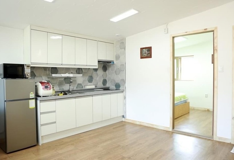 Jeongeup Brahms Pension A