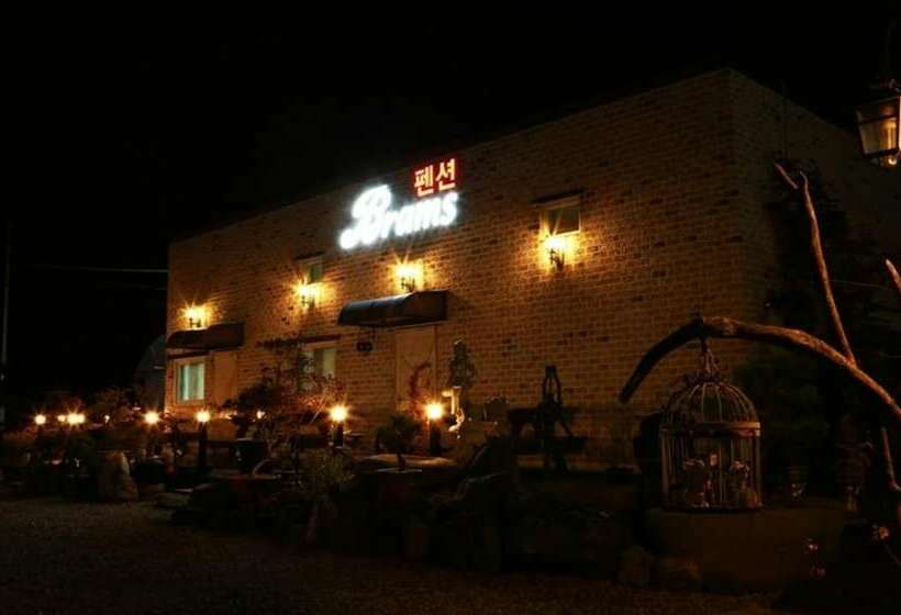 Jeongeup Brahms Pension A