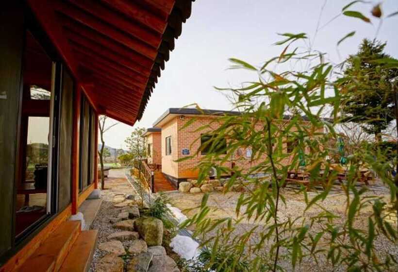 Jeongeup Mimi House Pension