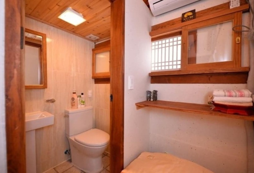 Jeonju Moheon Hanok Pension