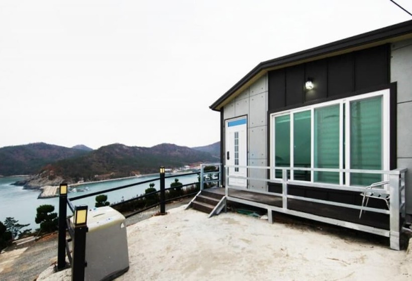 Jindo Arirang Beach Pension