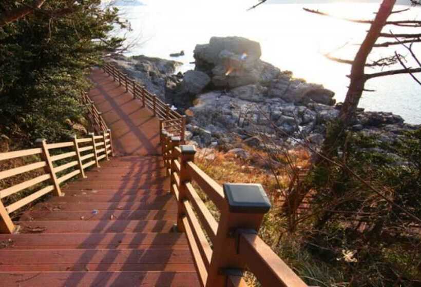 Jindo Arirang Beach Pension