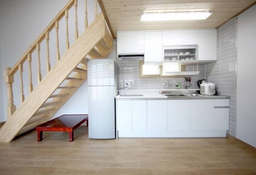 Jindo Arirang Beach Pension