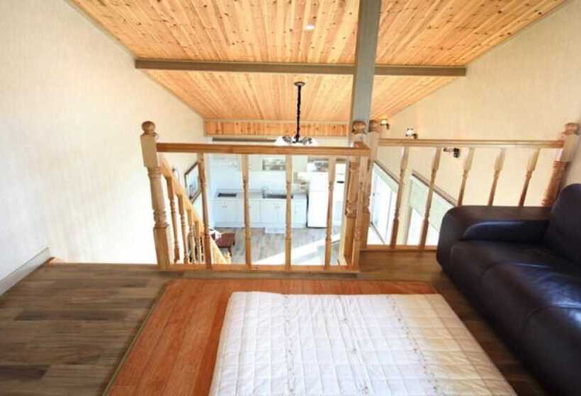 Jindo Arirang Beach Pension