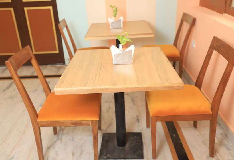 Kenth Hari Resort Dhaulpur By Shrigo Hotels